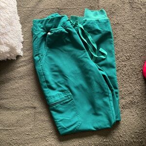 Women’s Figs Scrub Pants